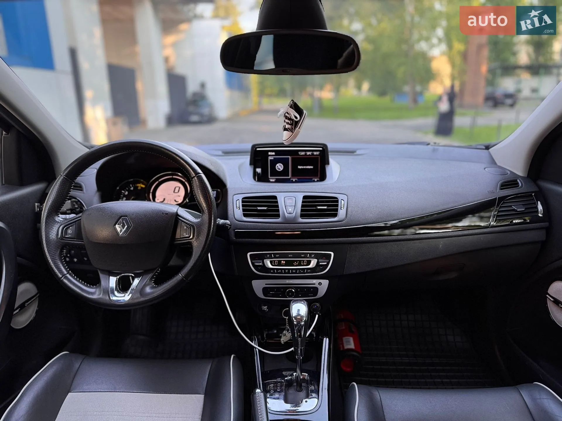 2014 Renault Megane - мініатюра 12