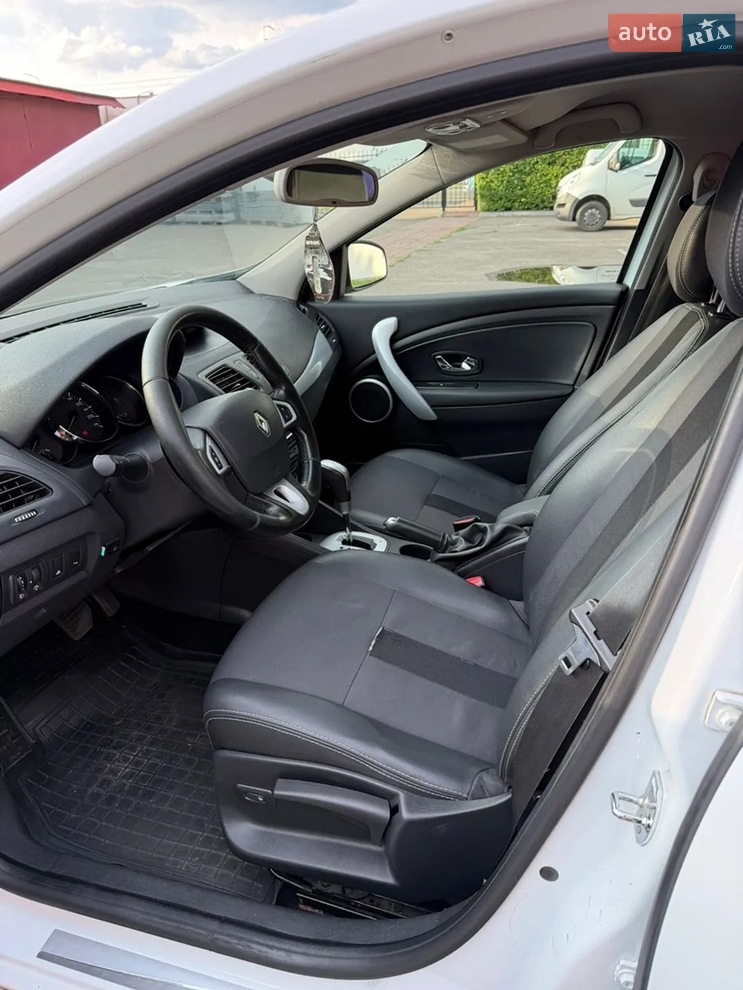 2012 Renault Megane - мініатюра 13