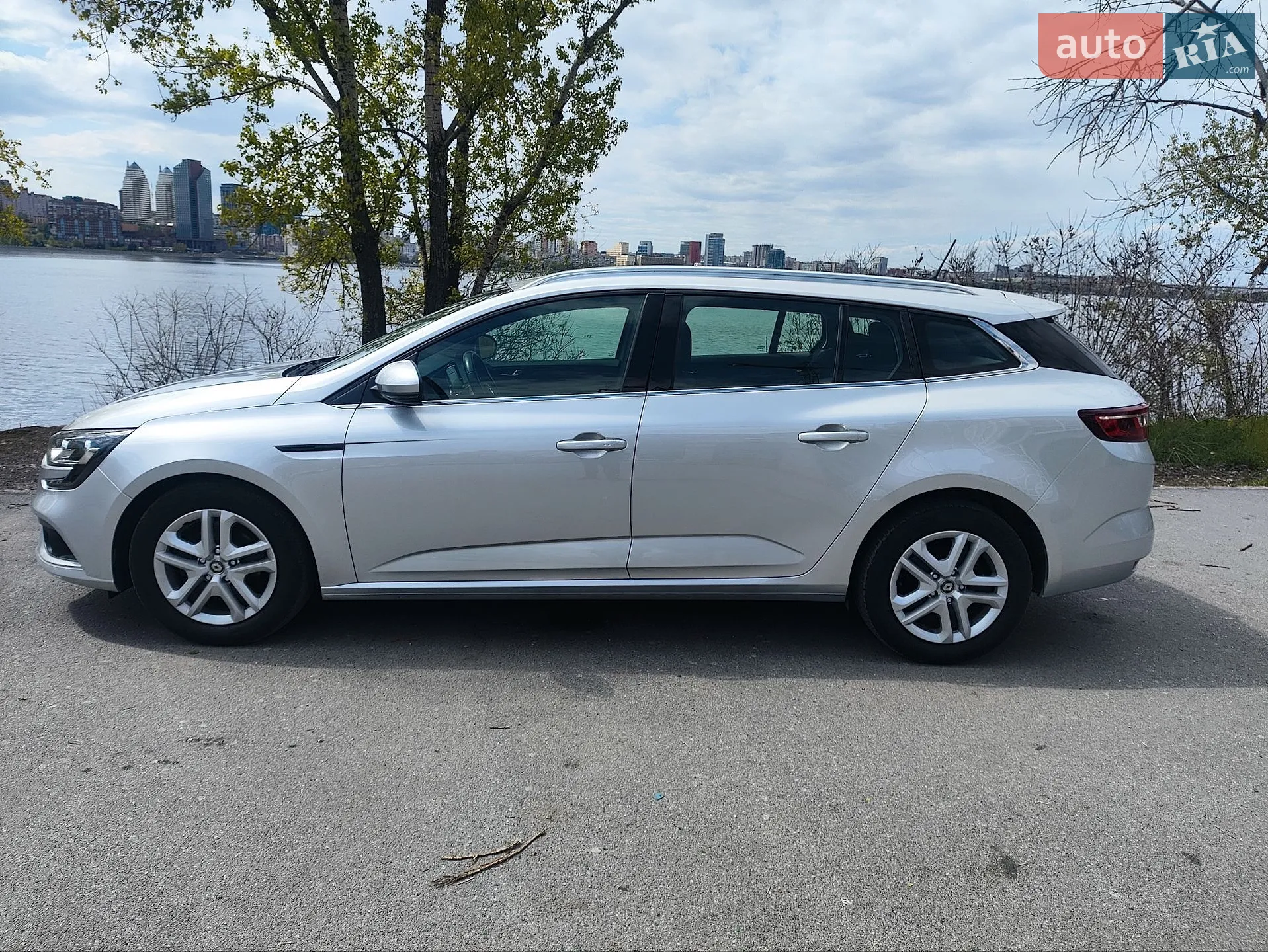 2019 Renault Megane - мініатюра 9