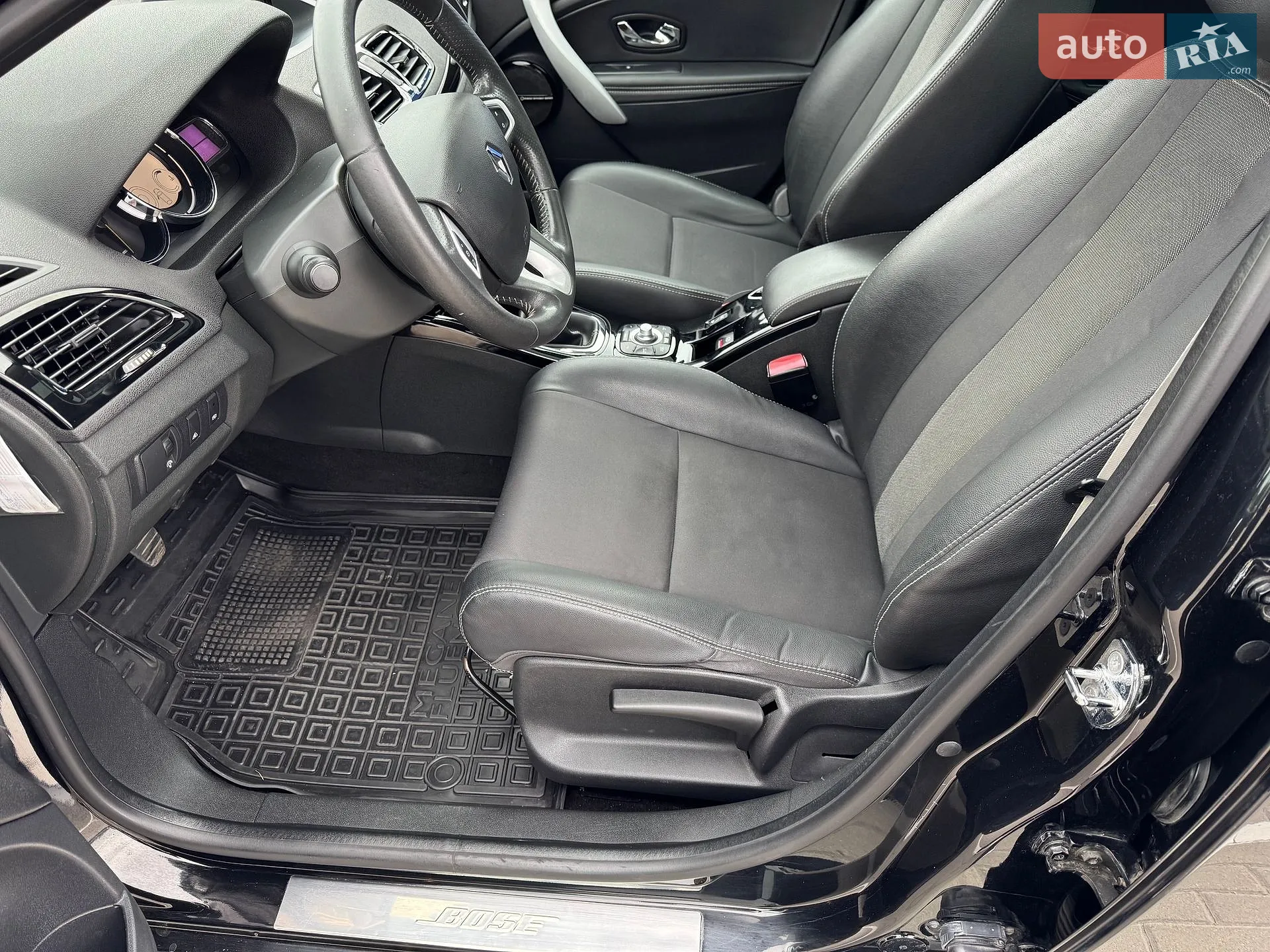 2012 Renault Megane - мініатюра 11