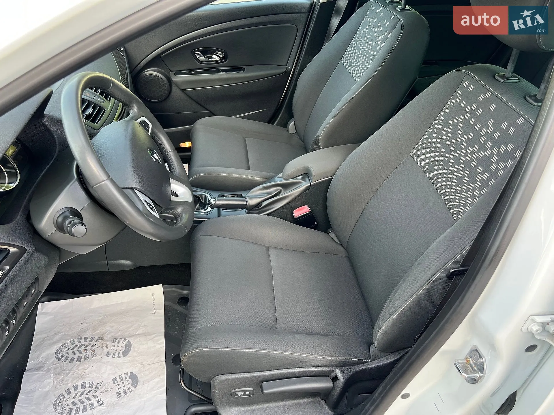 2012 Renault Megane - мініатюра 18