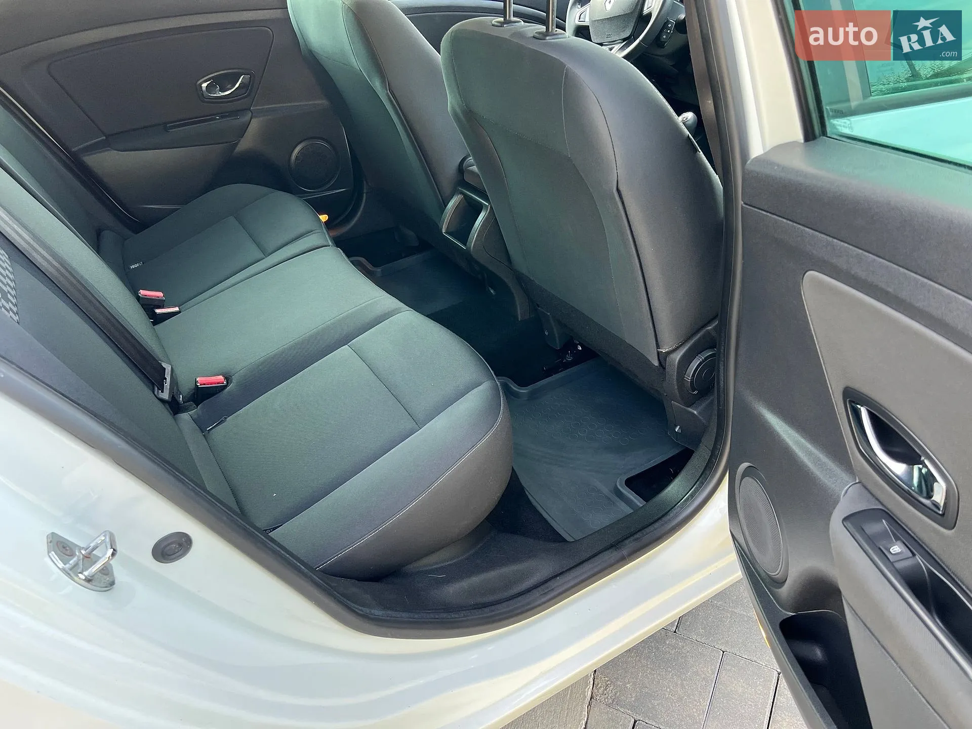 2012 Renault Megane - мініатюра 22