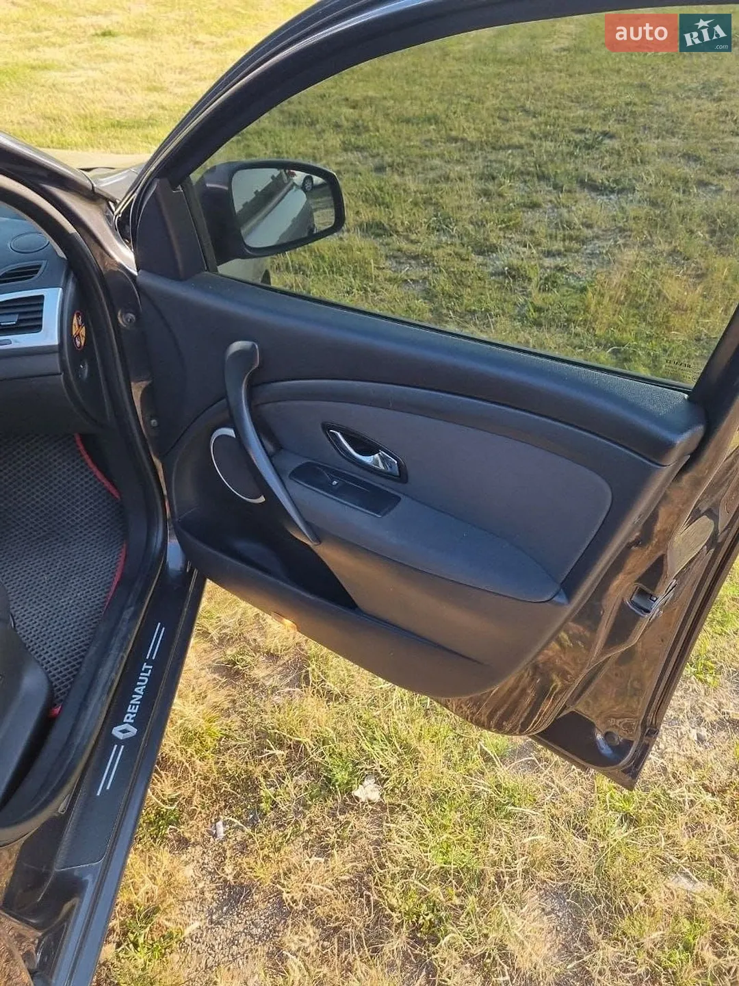 2012 Renault Megane - мініатюра 15