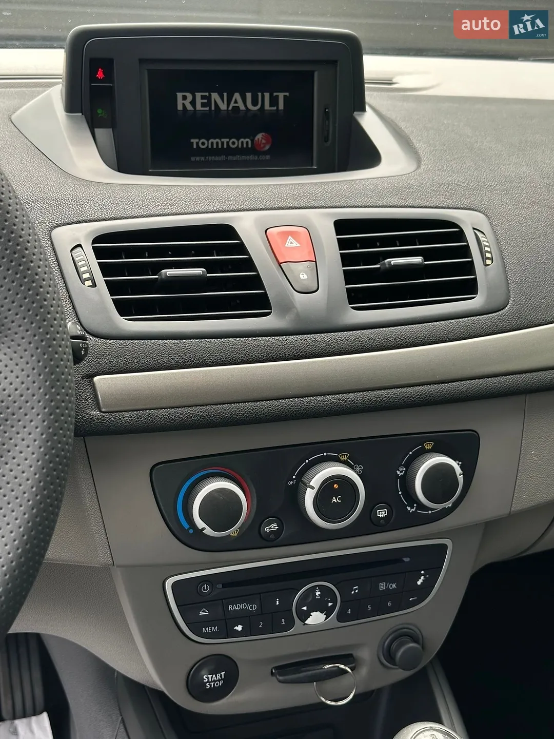 2011 Renault Megane - мініатюра 30