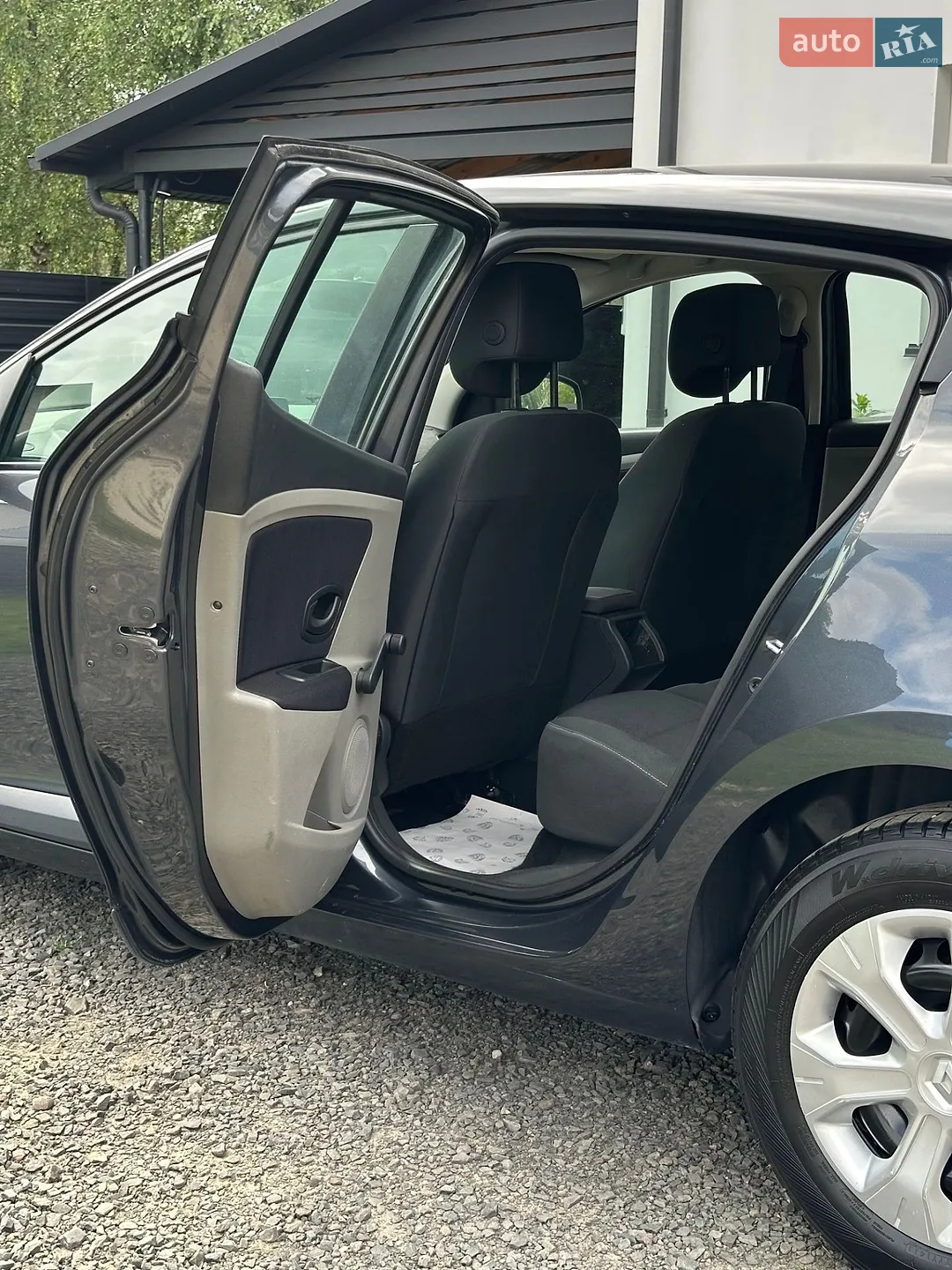 2011 Renault Megane - мініатюра 39