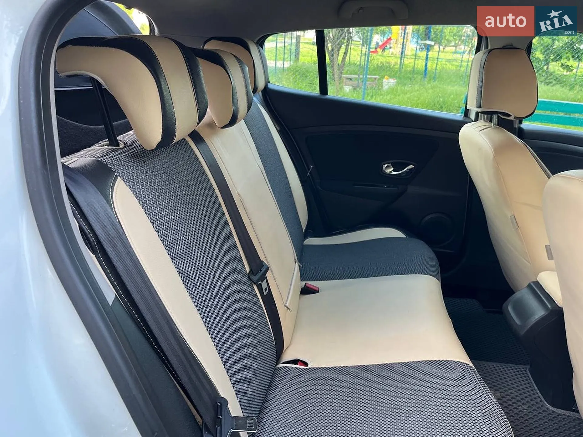 2013 Renault Megane - мініатюра 24