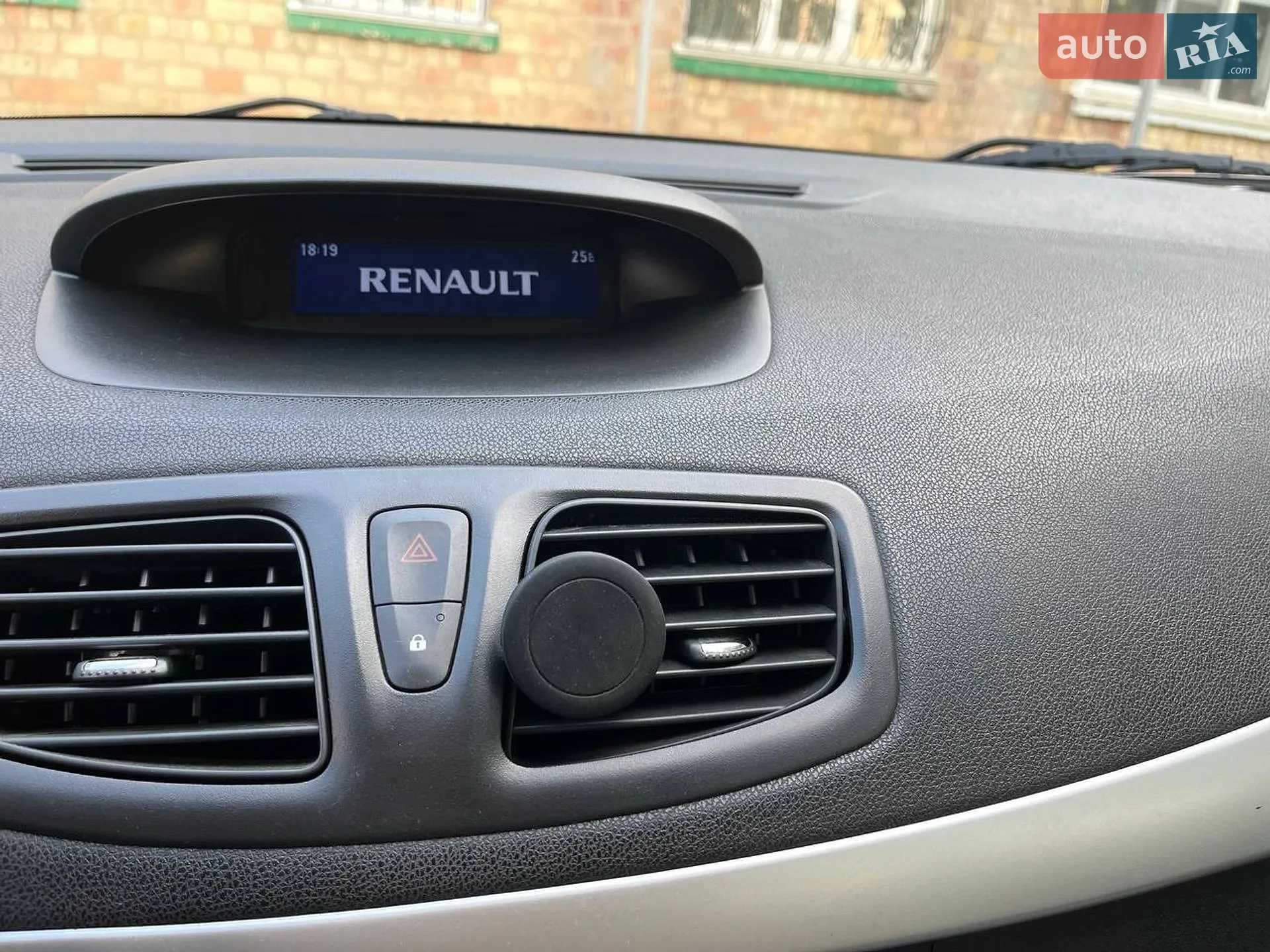 2013 Renault Megane - мініатюра 28
