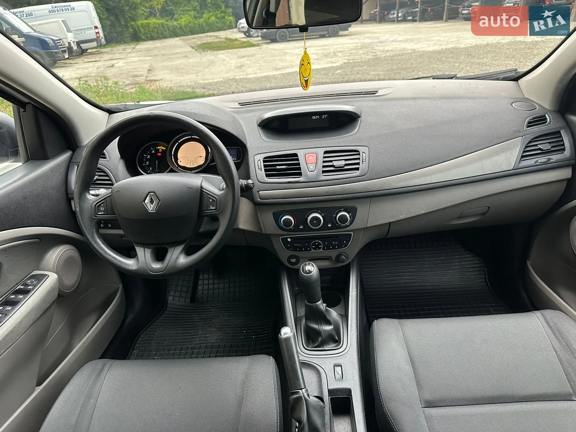 2010 Renault Megane - мініатюра 27