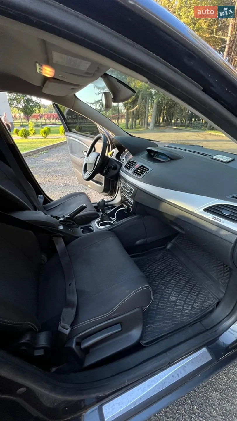 2010 Renault Megane - мініатюра 14
