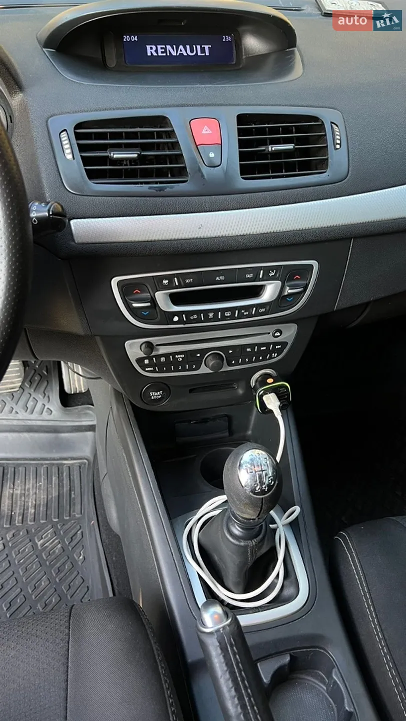 2010 Renault Megane - мініатюра 25