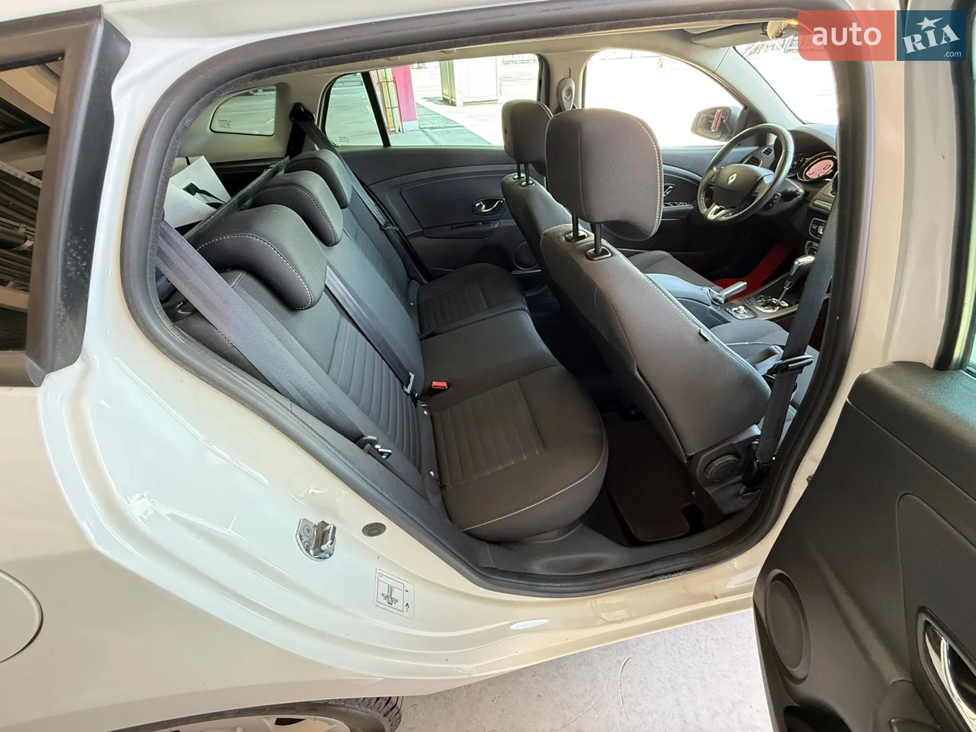 2015 Renault Megane - мініатюра 13