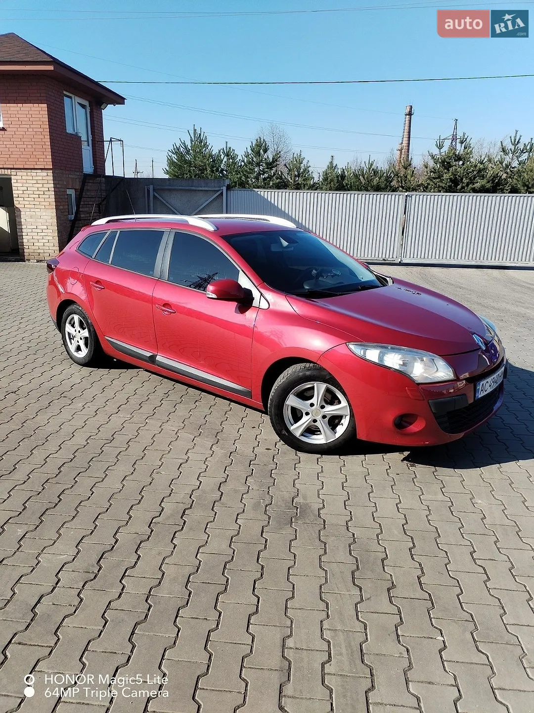 2010 Renault Megane - фото 1