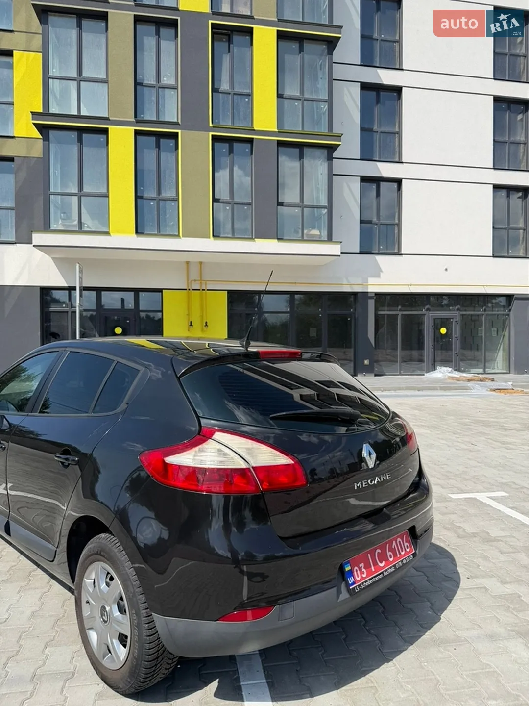 2010 Renault Megane - мініатюра 9