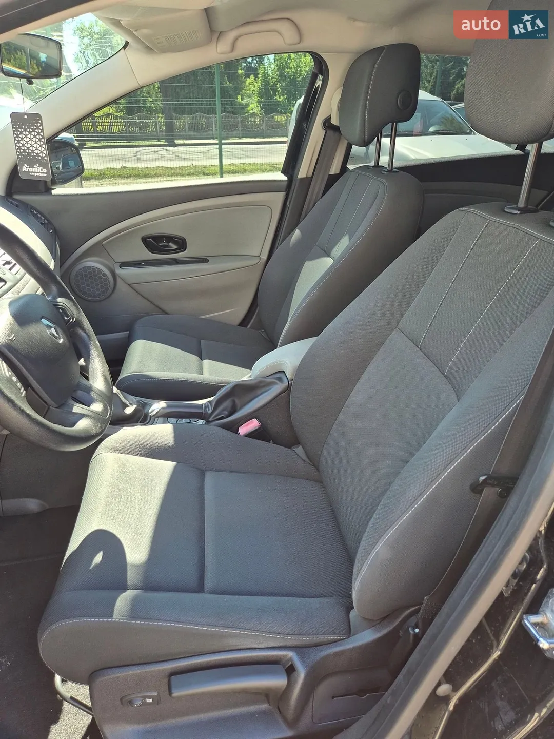 2012 Renault Megane - мініатюра 15