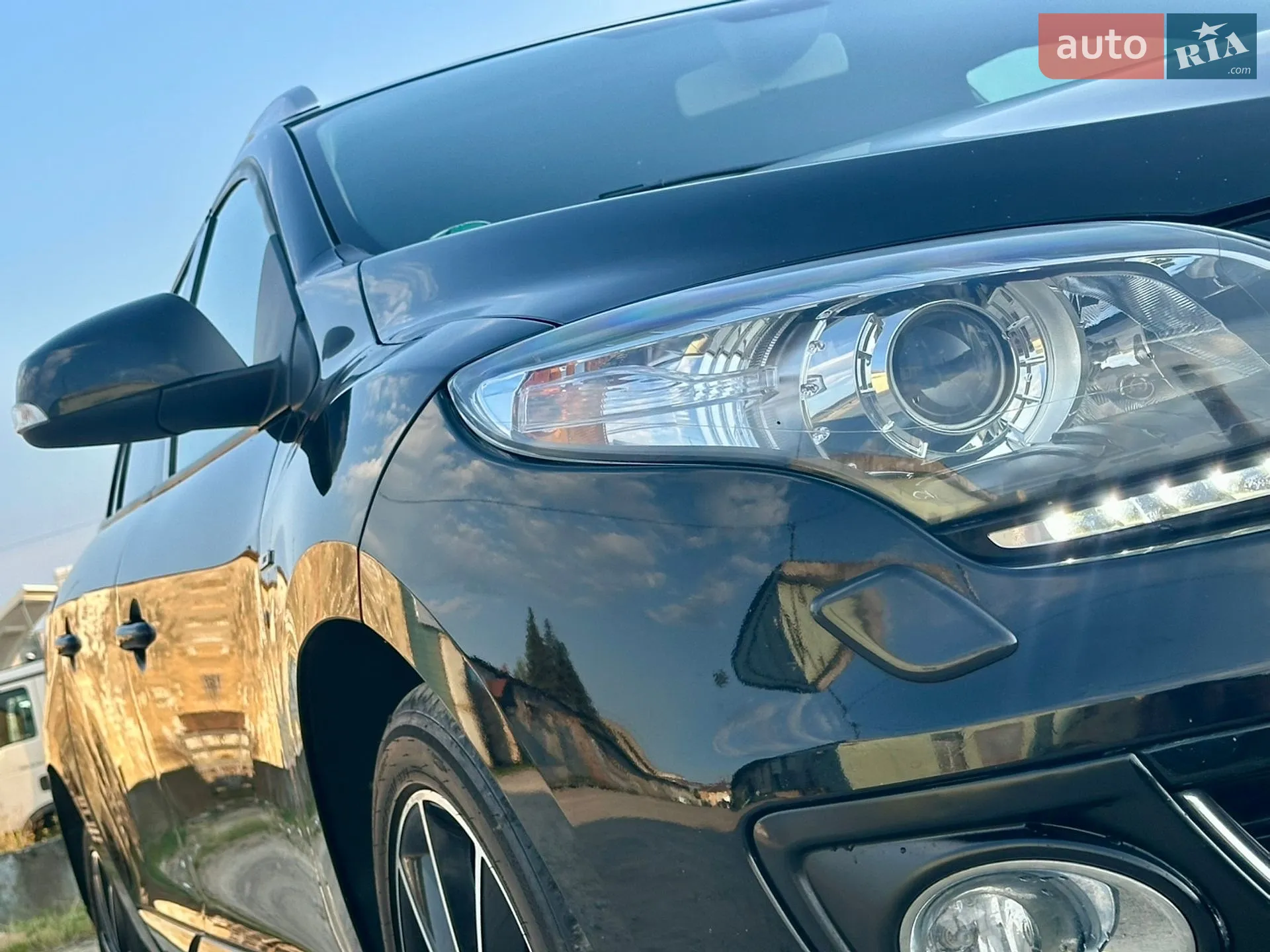 2013 Renault Megane - мініатюра 28