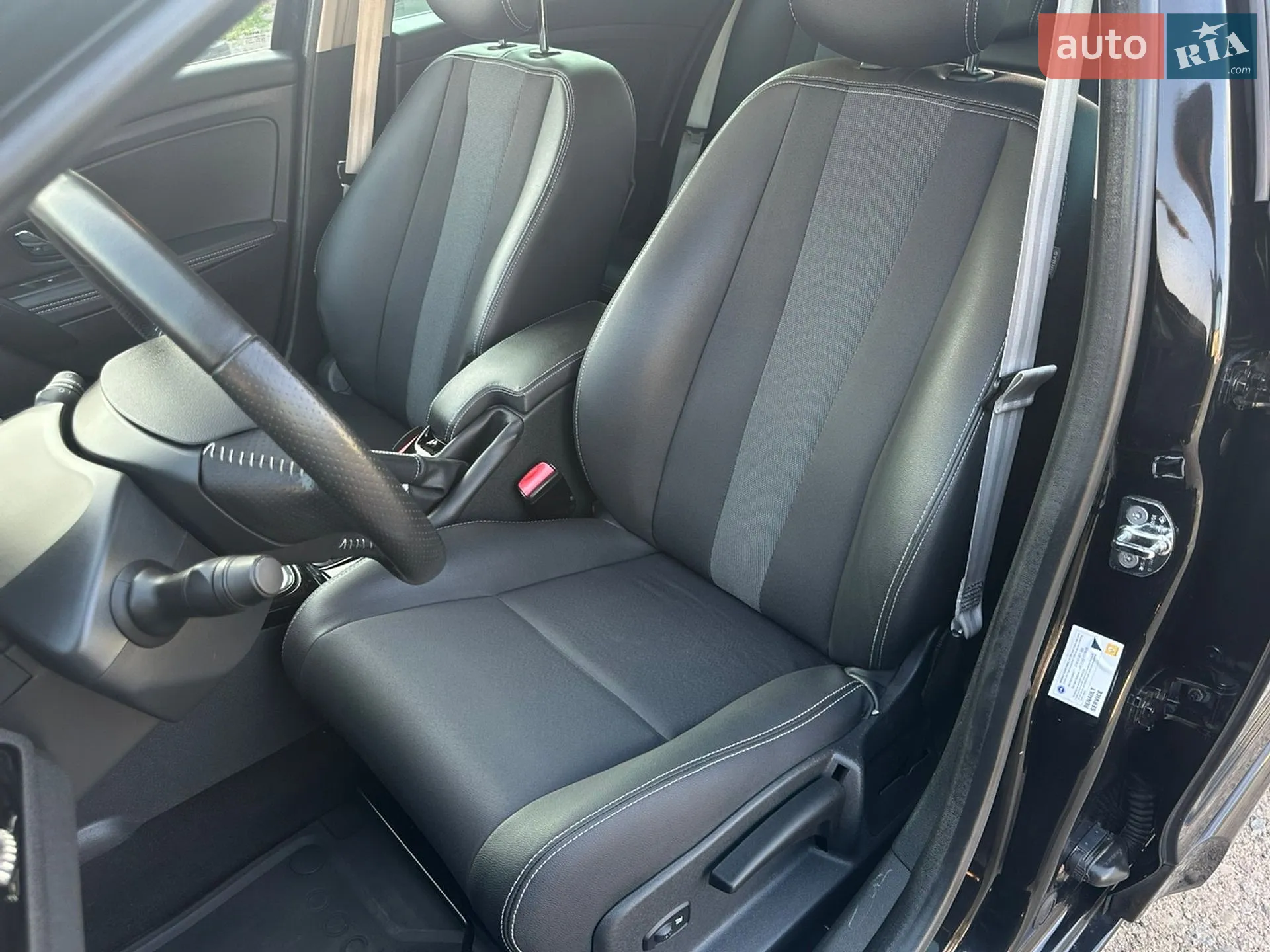 2013 Renault Megane - мініатюра 66