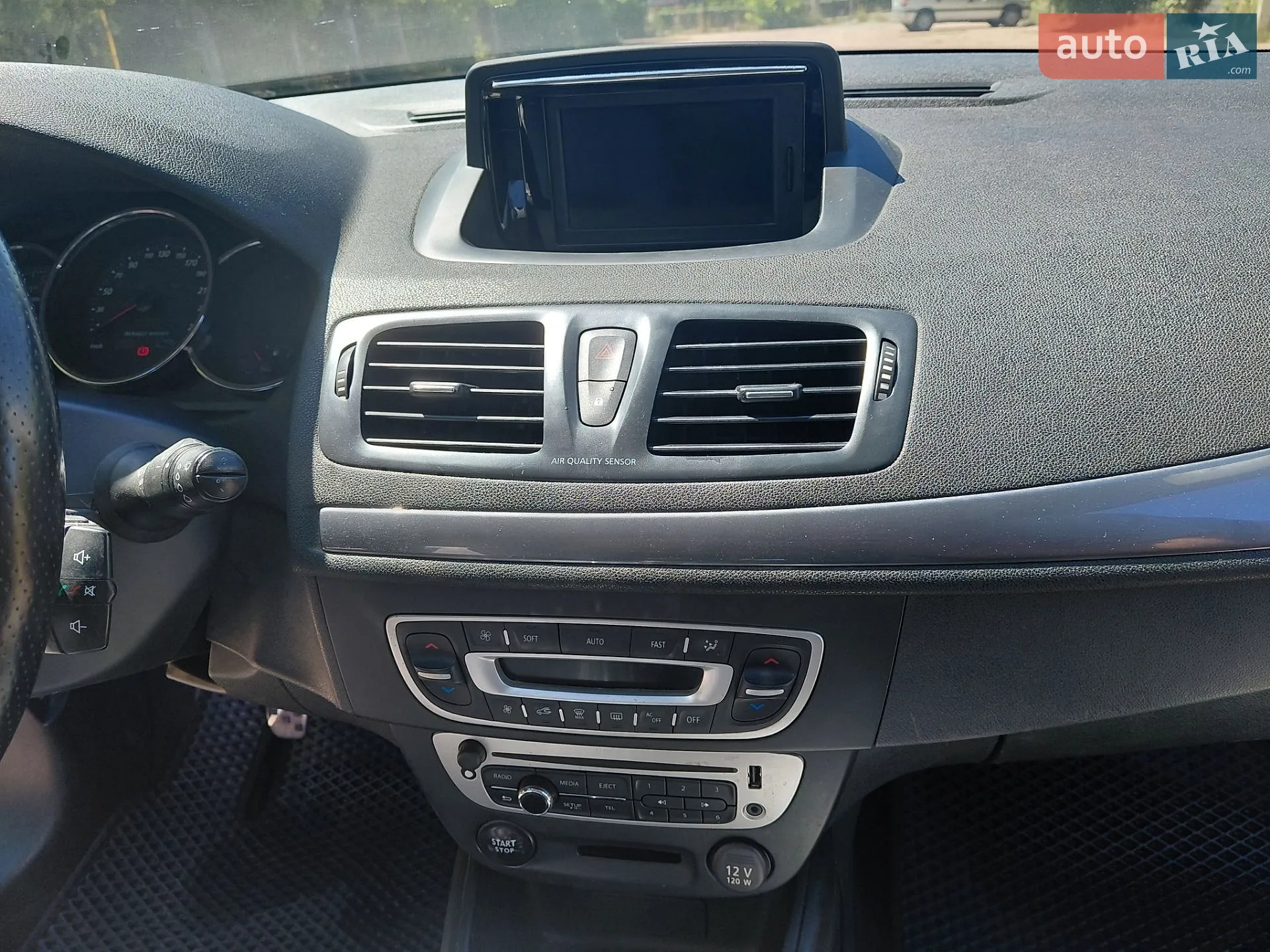 2013 Renault Megane - мініатюра 33
