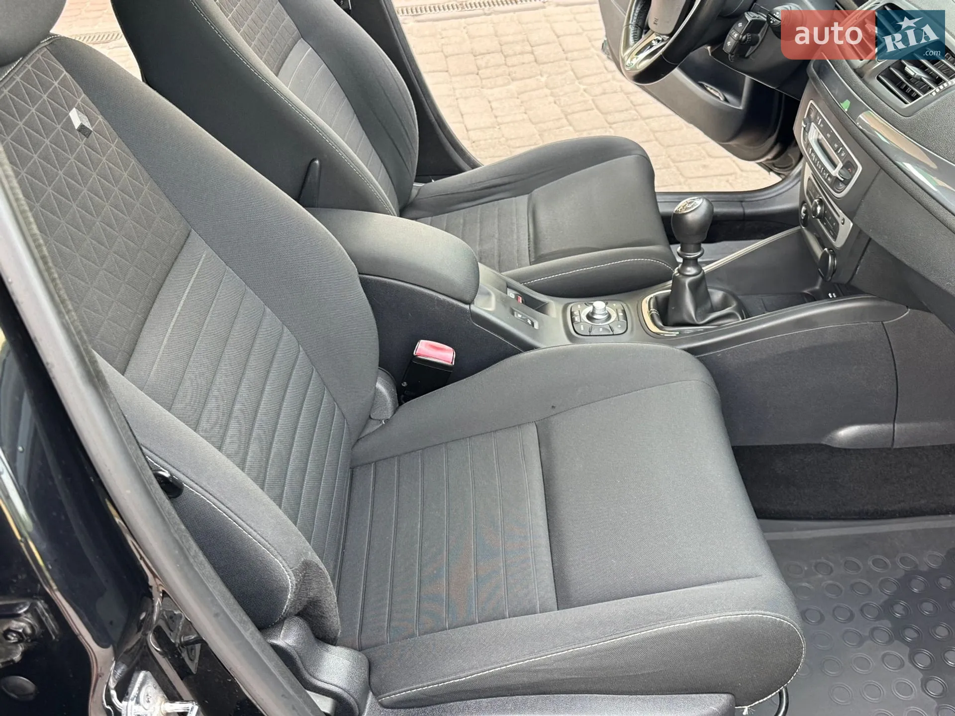 2014 Renault Megane - мініатюра 28