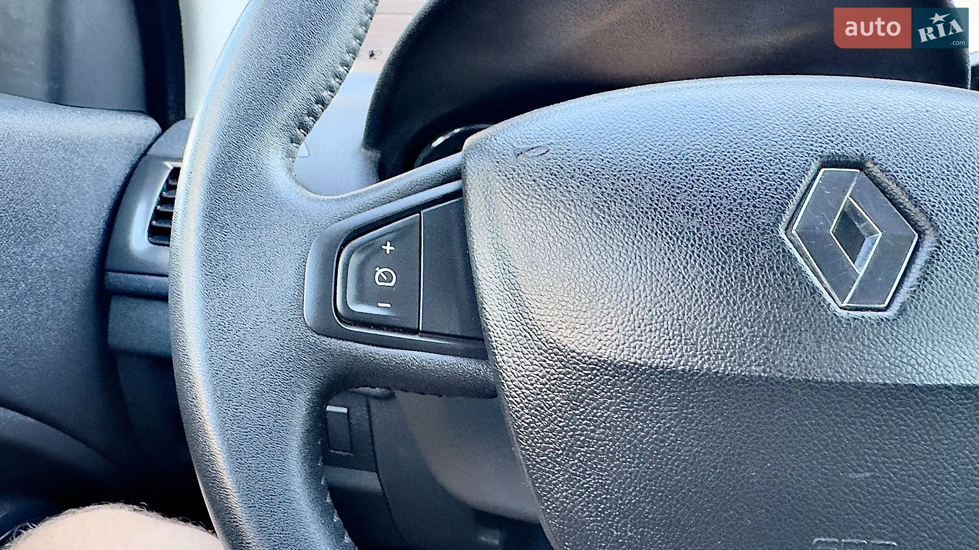 2013 Renault Megane - мініатюра 44