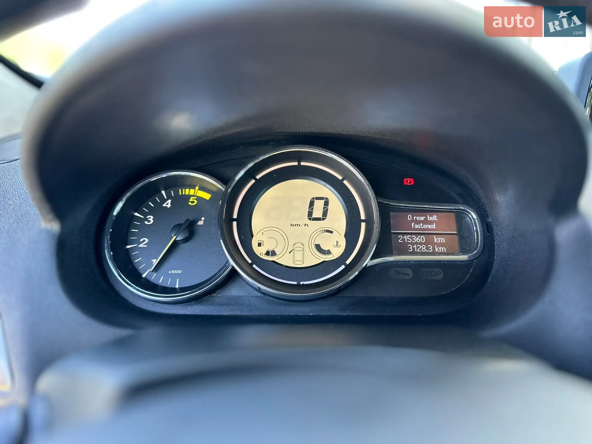 2012 Renault Megane - мініатюра 25