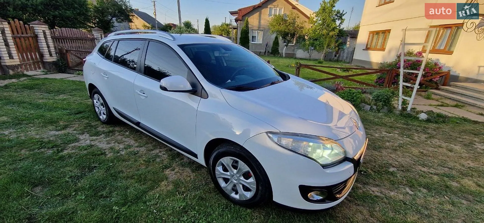 2012 Renault Megane - мініатюра 24