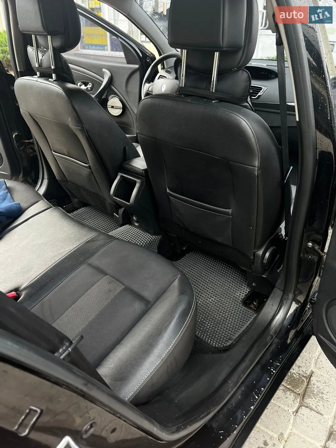 2011 Renault Megane - мініатюра 22