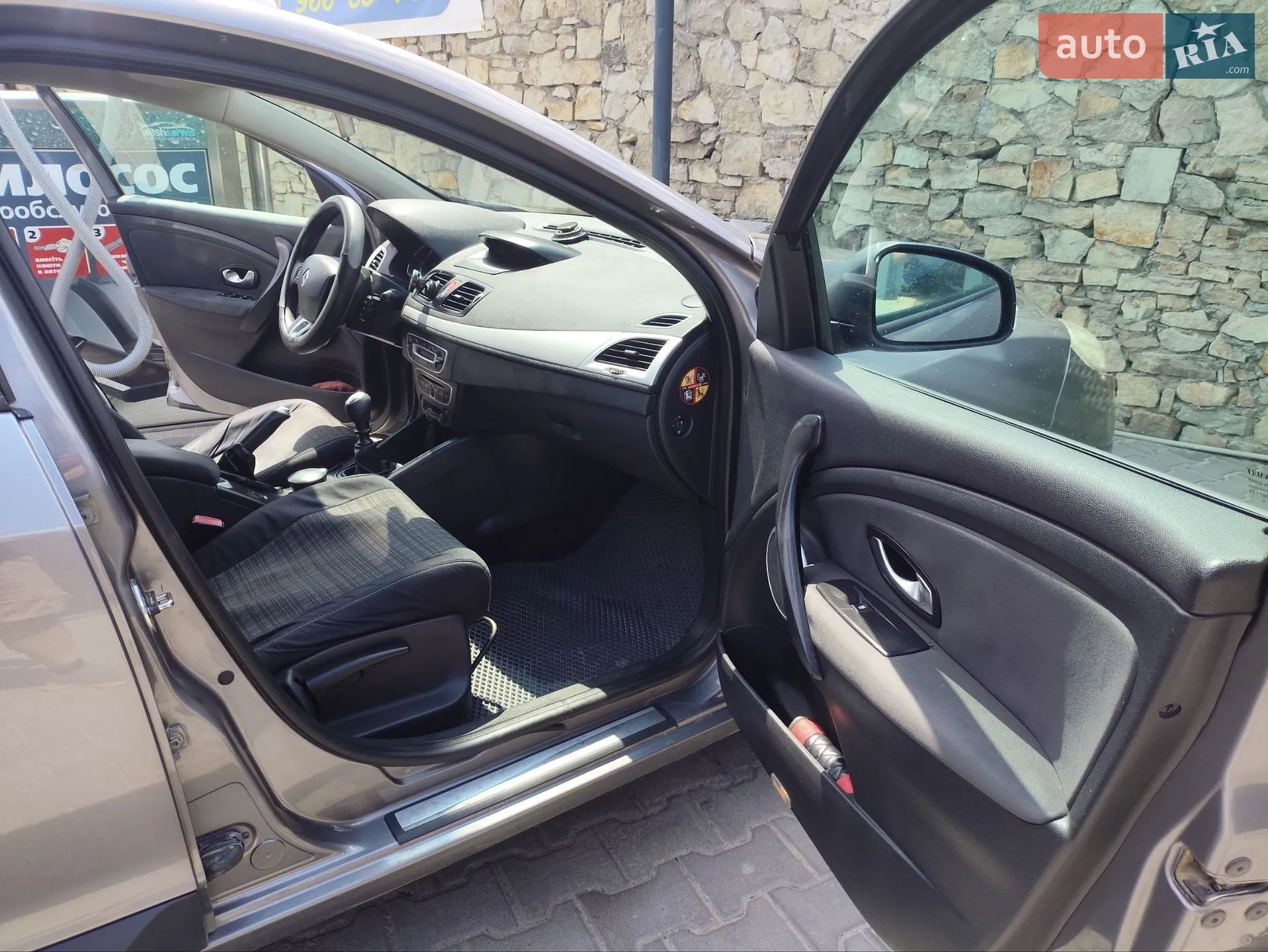 2010 Renault Megane - мініатюра 15