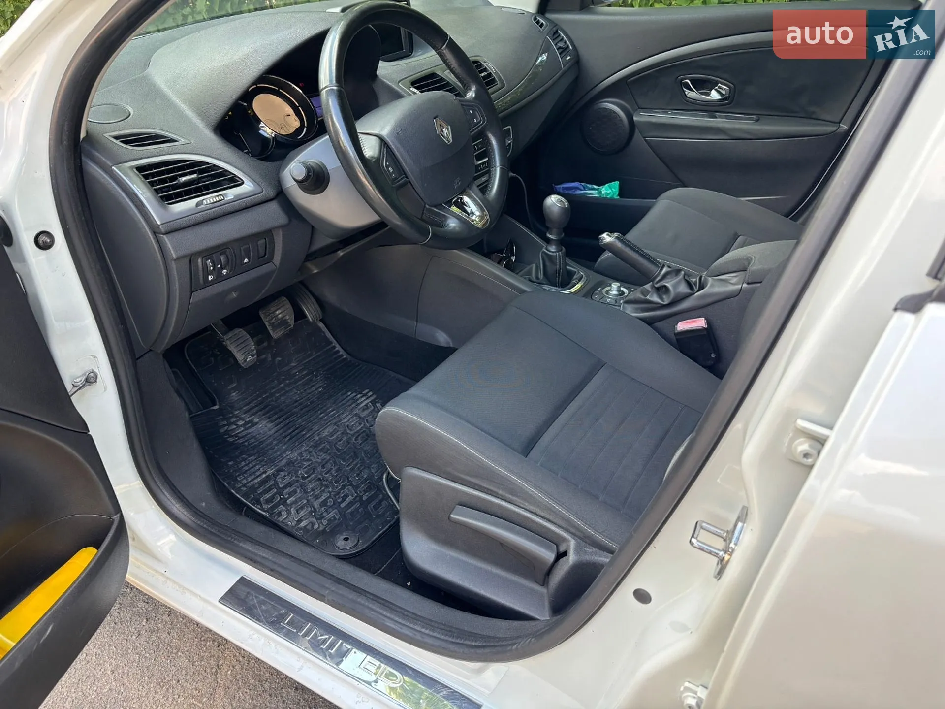 2012 Hyundai Santa Fe - мініатюра 12