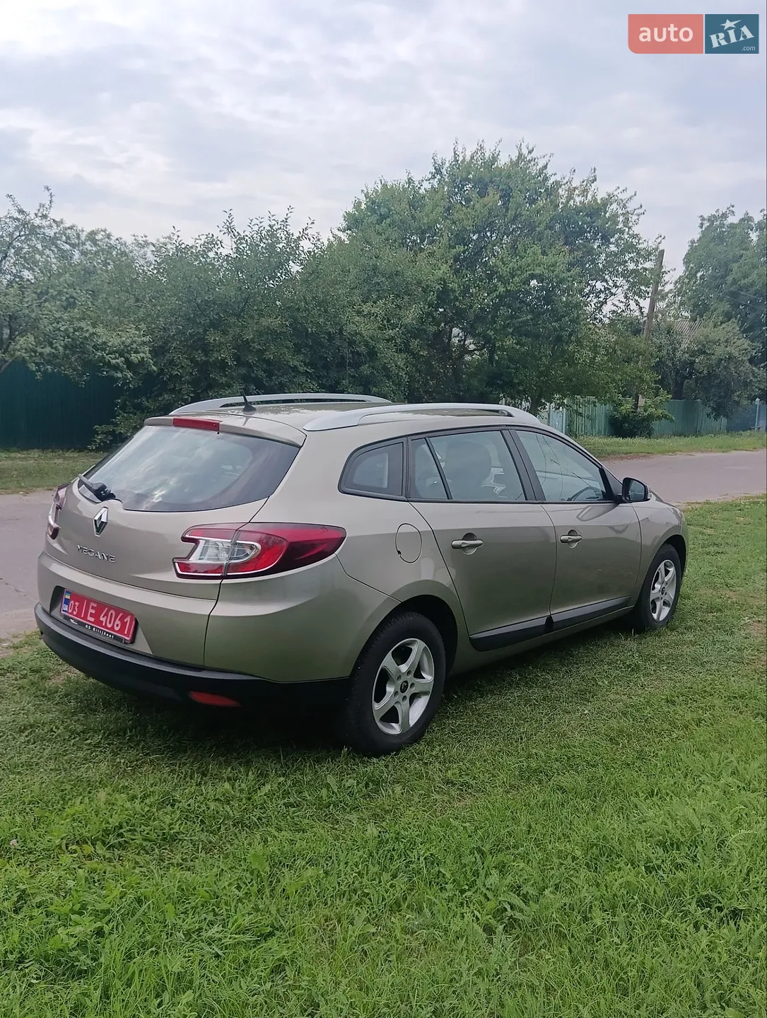 2010 Renault Megane - мініатюра 13