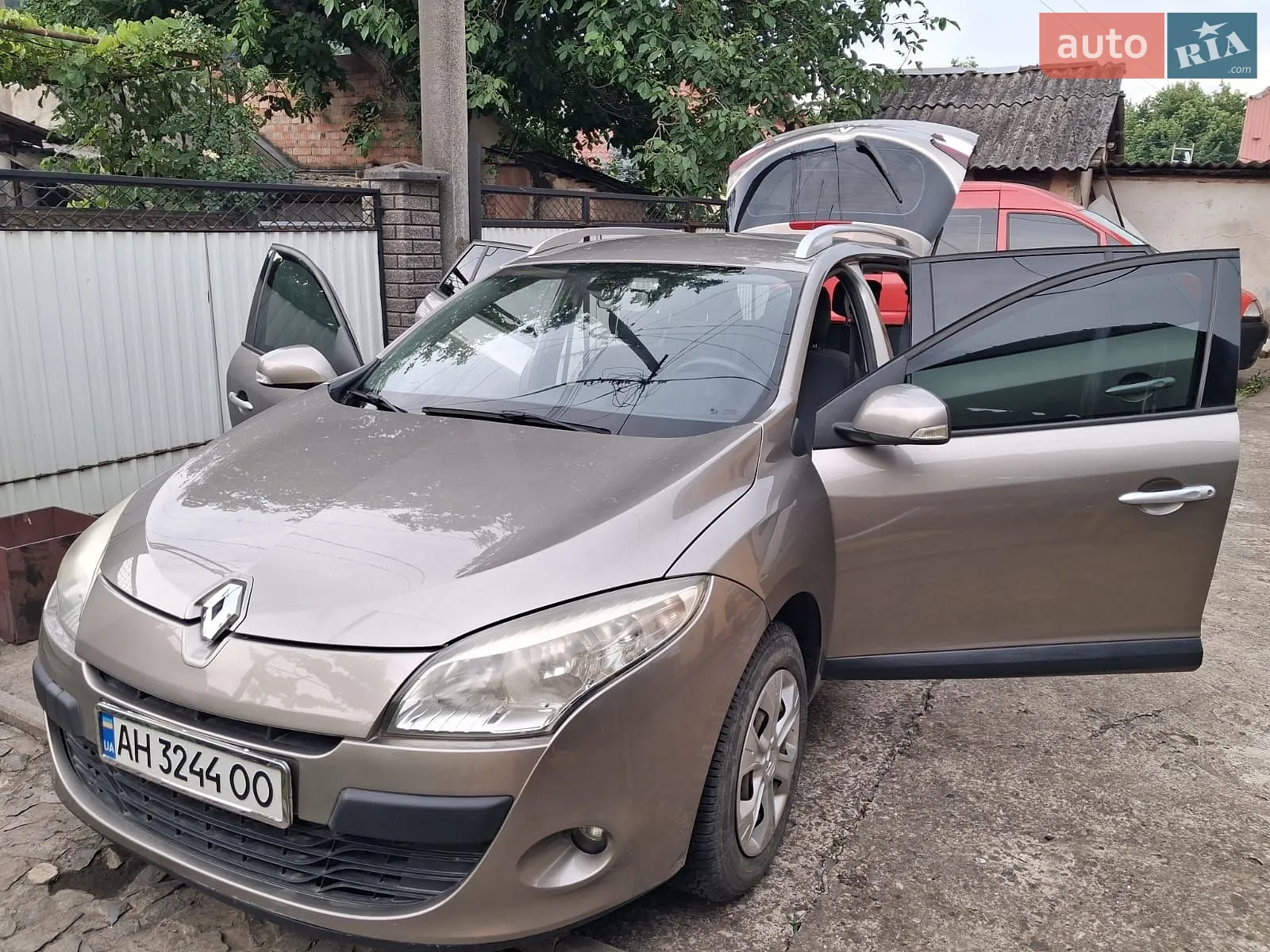 2010 Renault Megane - мініатюра 10