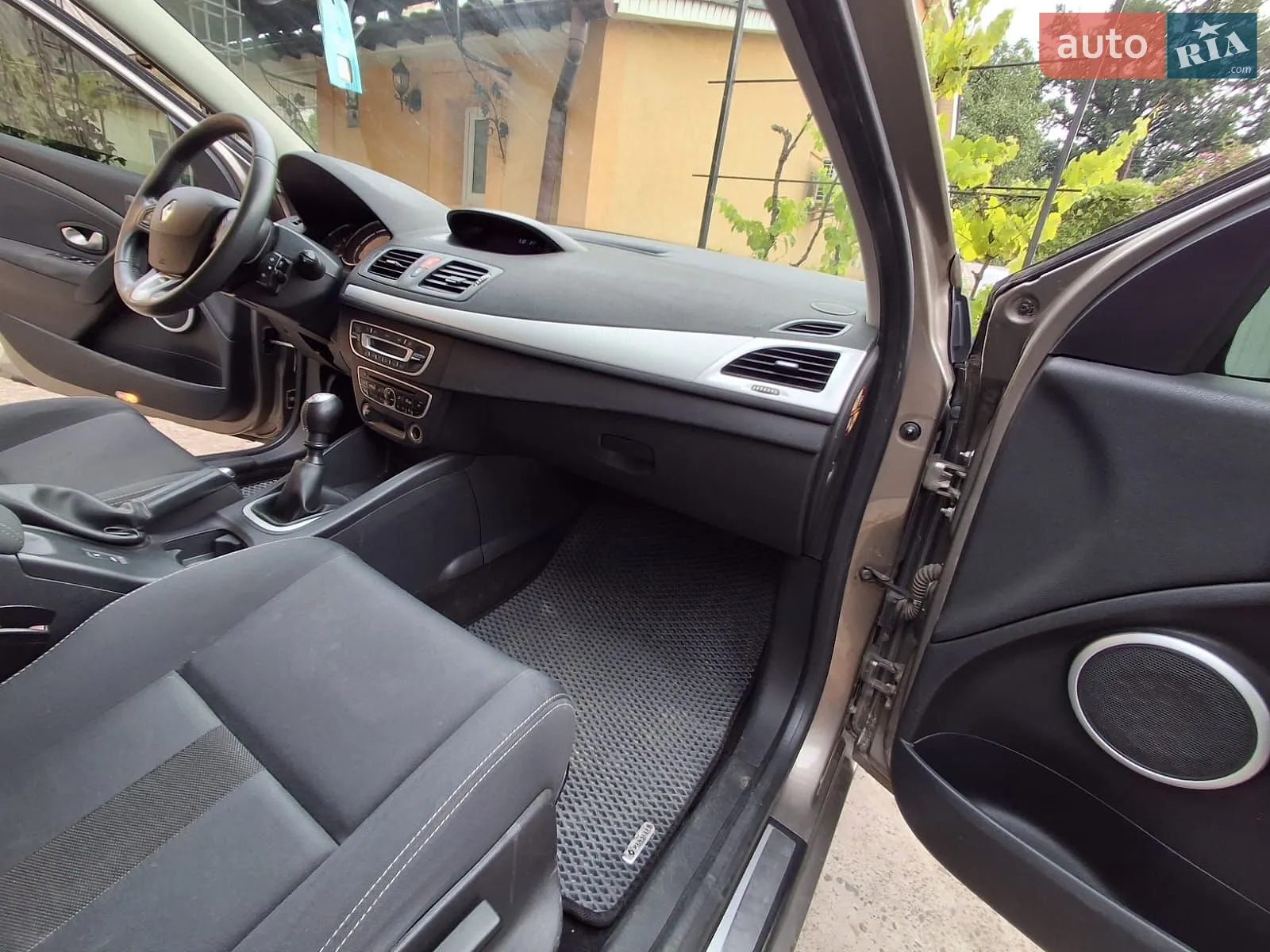 2010 Renault Megane - мініатюра 7