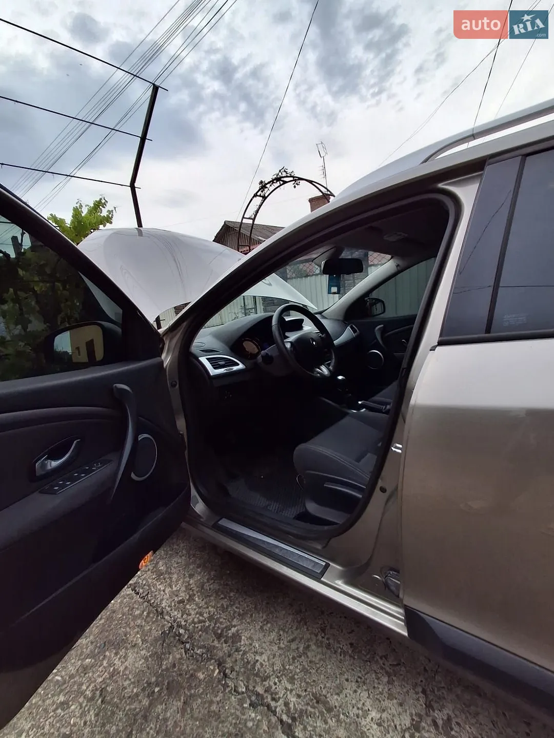 2010 Renault Megane - мініатюра 12