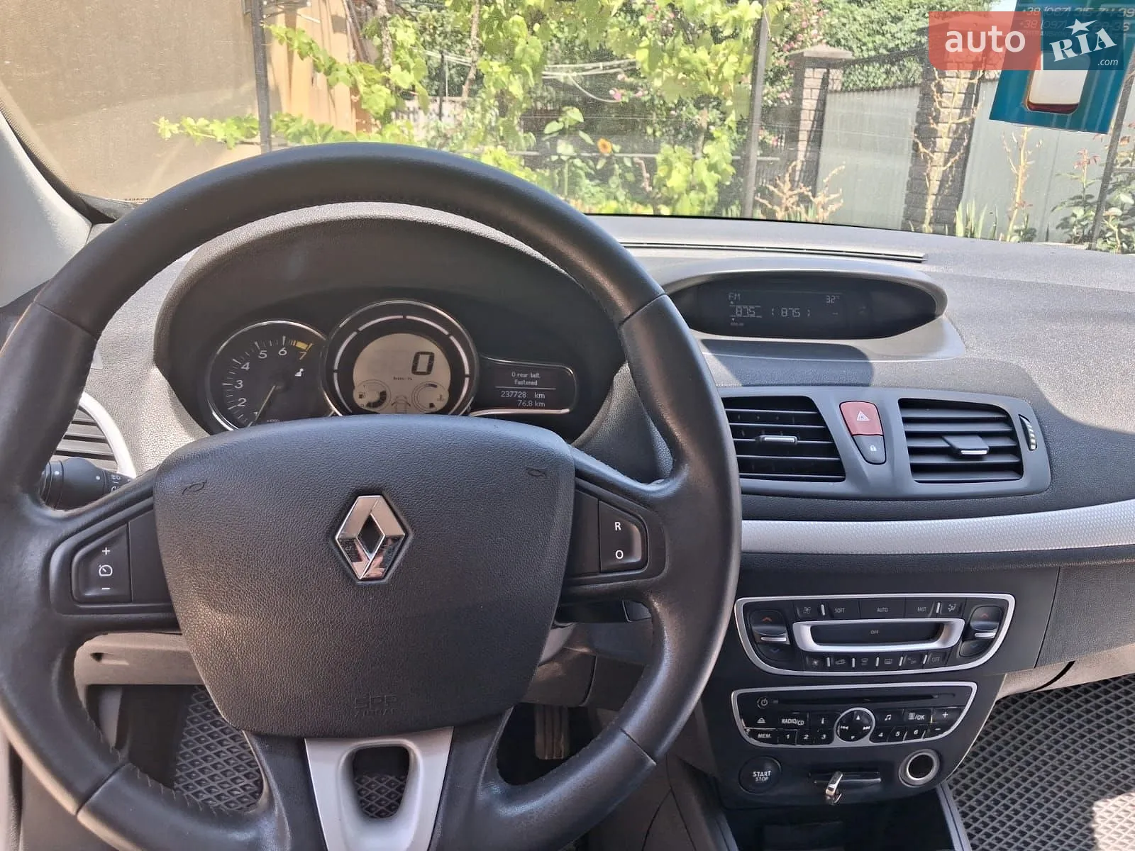 2010 Renault Megane - мініатюра 16