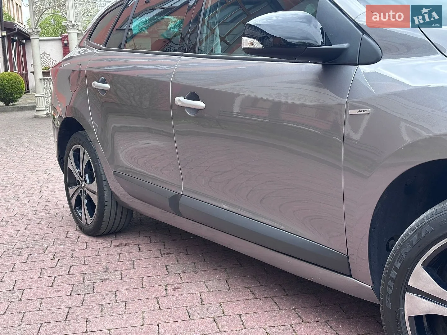 2011 Renault Megane - мініатюра 48