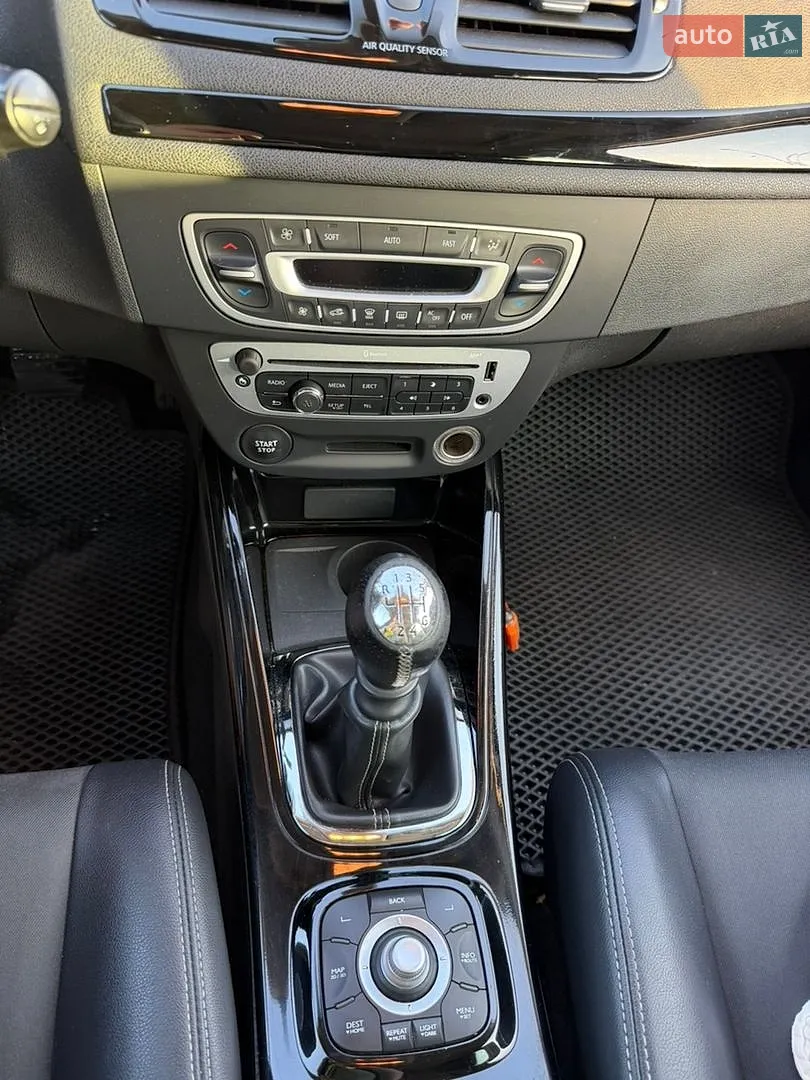 2012 Renault Megane - мініатюра 13