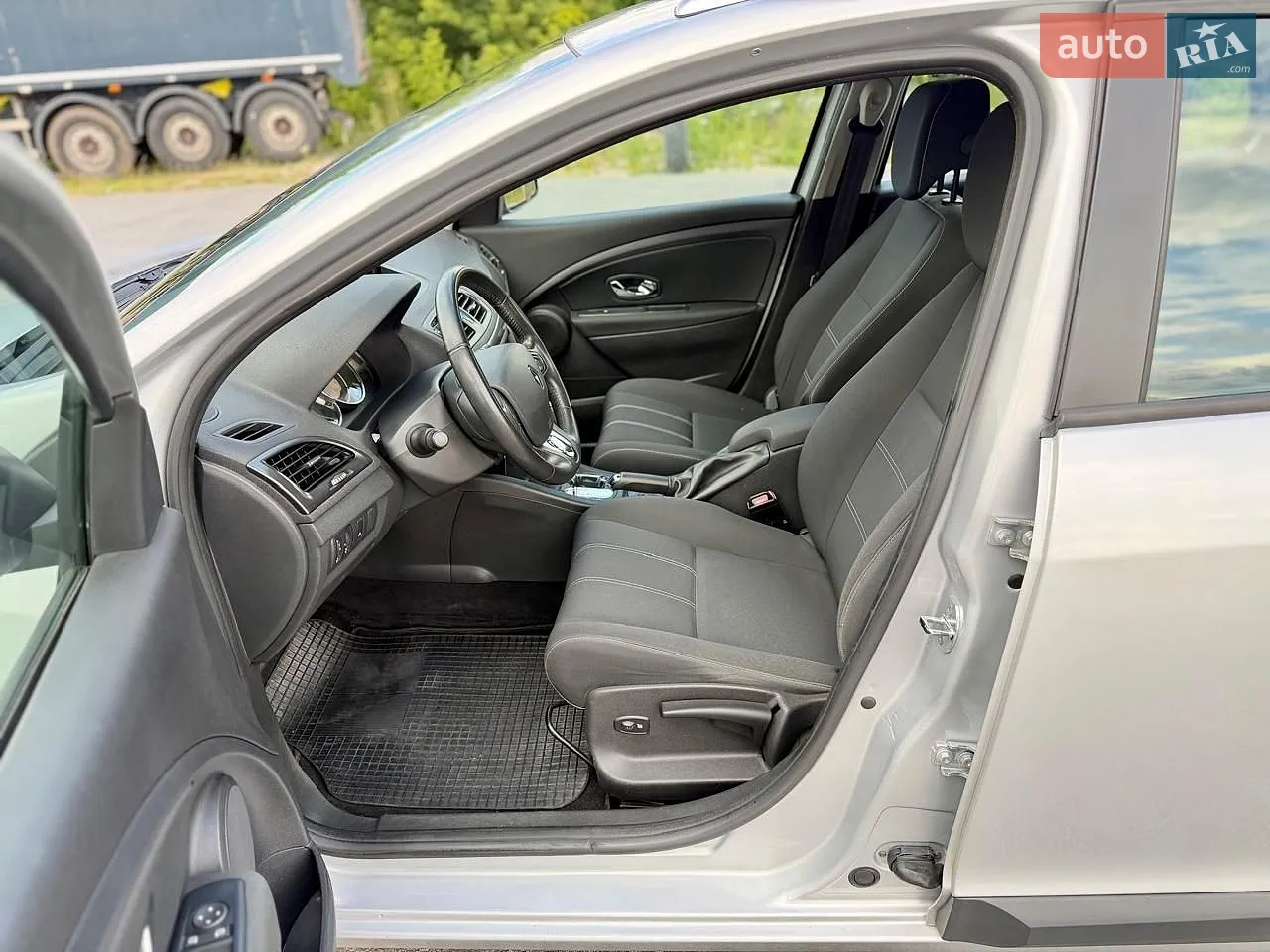 2013 Renault Megane - мініатюра 22