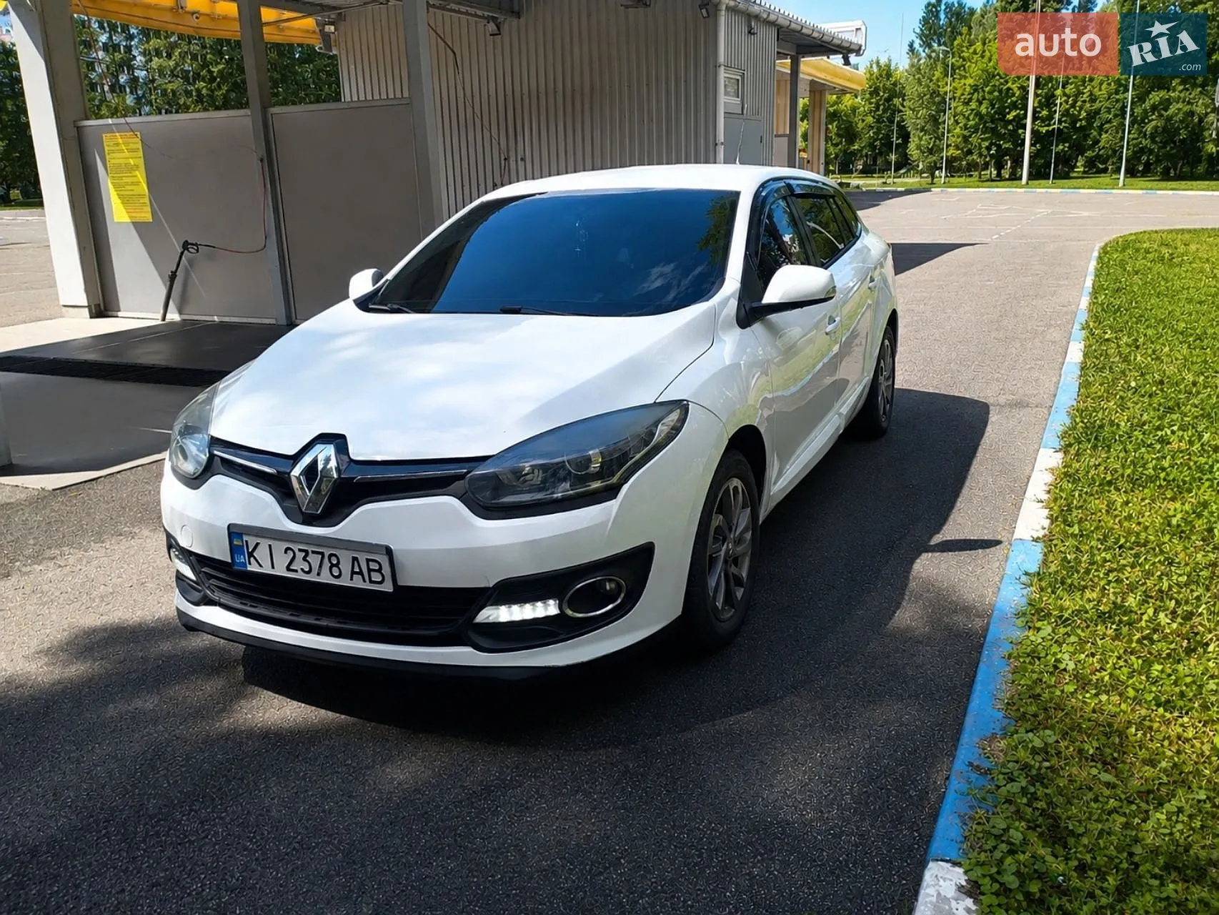 Renault Megane 2015 VIN VF1KZ0C0H54001008 фото оголошення 18 з 33