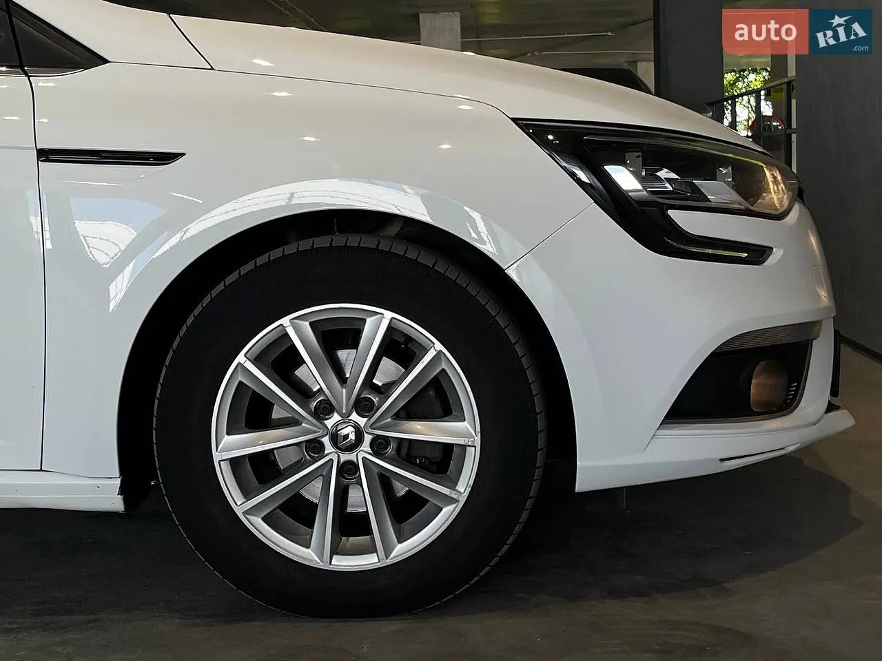 2017 Renault Megane - мініатюра 9