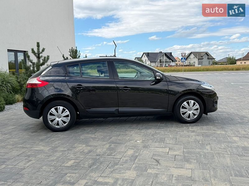 Хэтчбек Renault Megane 2010 в Луцке фото 7 Хэтчбек Renault Megane 2010 в Луцке