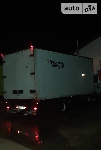 Грузовой фургон Renault Midliner 1999 в Измаиле