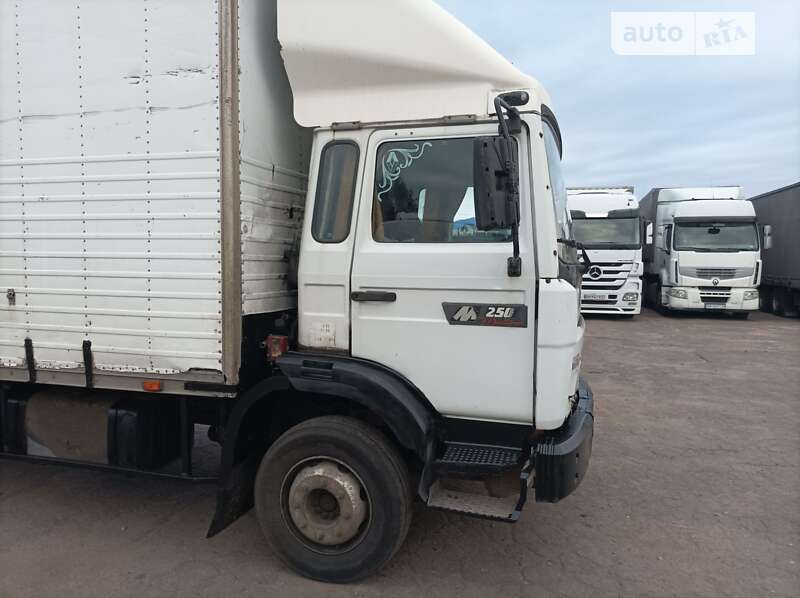 Грузовой фургон Renault Midliner 1998 в Житомире