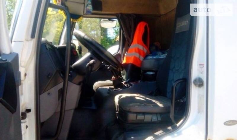 Вантажний фургон Renault Midlum 2002 в Києві