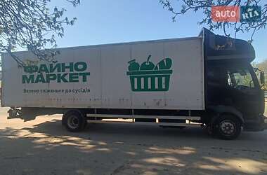 Вантажний фургон Renault Midlum 2004 в 