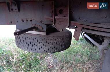 Грузовой фургон Renault Midlum 2004 в 