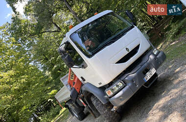Грузовой фургон Renault Midlum 2003 в 