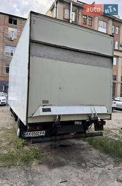 Грузовой фургон Renault Midlum 2002 в 