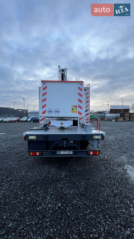 Автовышка Renault Midlum 2010 в Луцке