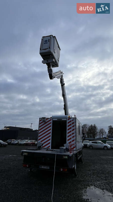 Автовышка Renault Midlum 2010 в Луцке