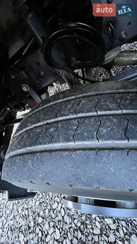 Автовышка Renault Midlum 2010 в Луцке