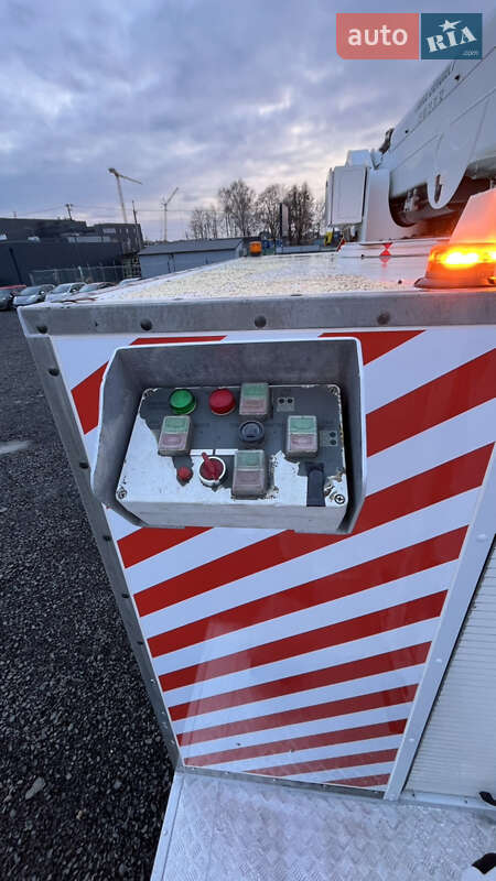 Автовышка Renault Midlum 2010 в Луцке